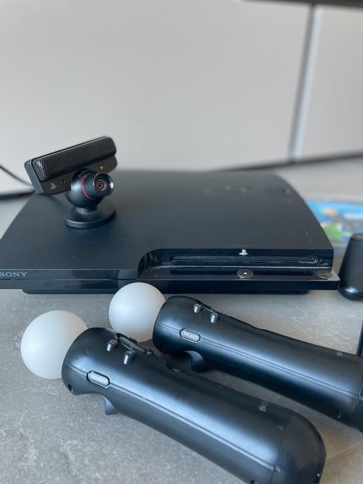 PlayStation 3 mit Paket PlayStation Move und 2 Spiele! Mega! in Erftstadt