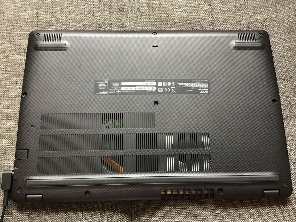 ACER EX215-52-38CR 15“ Laptop, i3, 8GB, 256GB, wie Neu! in Schwelm