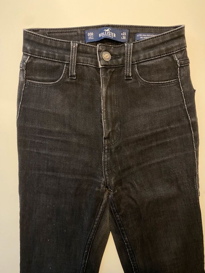 Hollister Skinny Jeans - W 23 / 24 / 25 - guter Zustand in Kleinmachnow