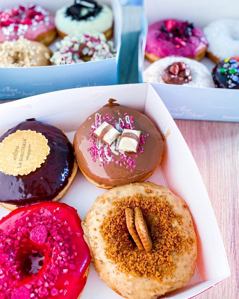 La Donuteria - Donuts Schau-Bäckerei - Top Lage mit Außen Terrasse in der Stadt-Galerie in Plauen zu verkaufen! in Plauen