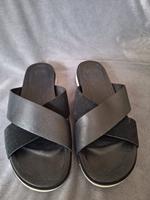 UGG Original Pantolette Sandalen 36 schwarz Nordrhein-Westfalen - Hilden Vorschau
