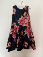 Dunkelblaues Kleid mit Blumenprint von happy Girls Größe 110/116 Sachsen-Anhalt - Magdeburg Vorschau