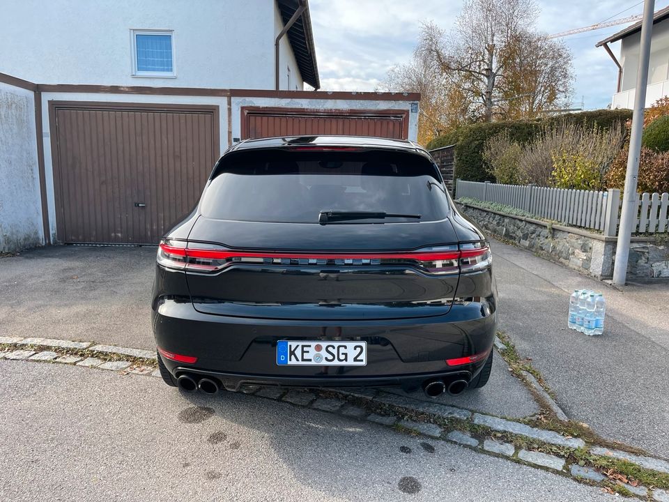 Porsche Macan Turbo Vollaustattung in Kempten