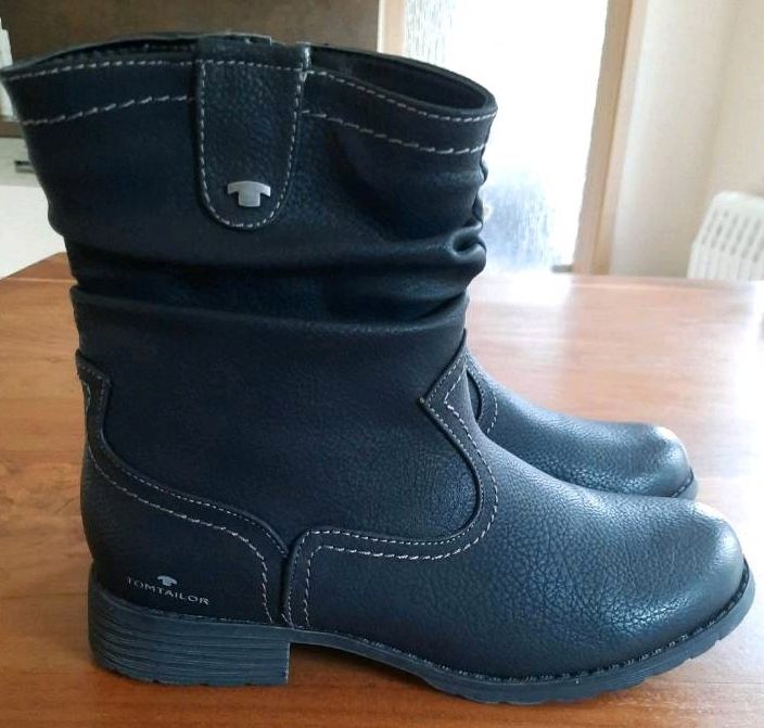 NEU Tamaris Stiefel Gr. 36 in Floh-Seligenthal