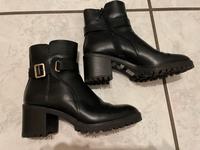 Stiefeletten von Esprit in gr. 39 Nordrhein-Westfalen - Neuss Vorschau