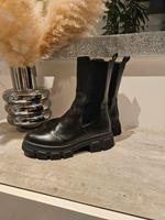 Boots Stiefel Plateau Tamaris Gr. 37 Nordrhein-Westfalen - Soest Vorschau