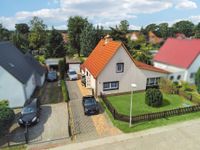 Einfamilienhaus als Handwerkerobjekt mit ca. 839 m² großem Grundstück in Leegebruch Brandenburg - Leegebruch Vorschau