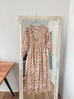 ASOS Design Midikleid mit Blumenmuster V-Ausschnitt Berlin - Lichtenberg Vorschau