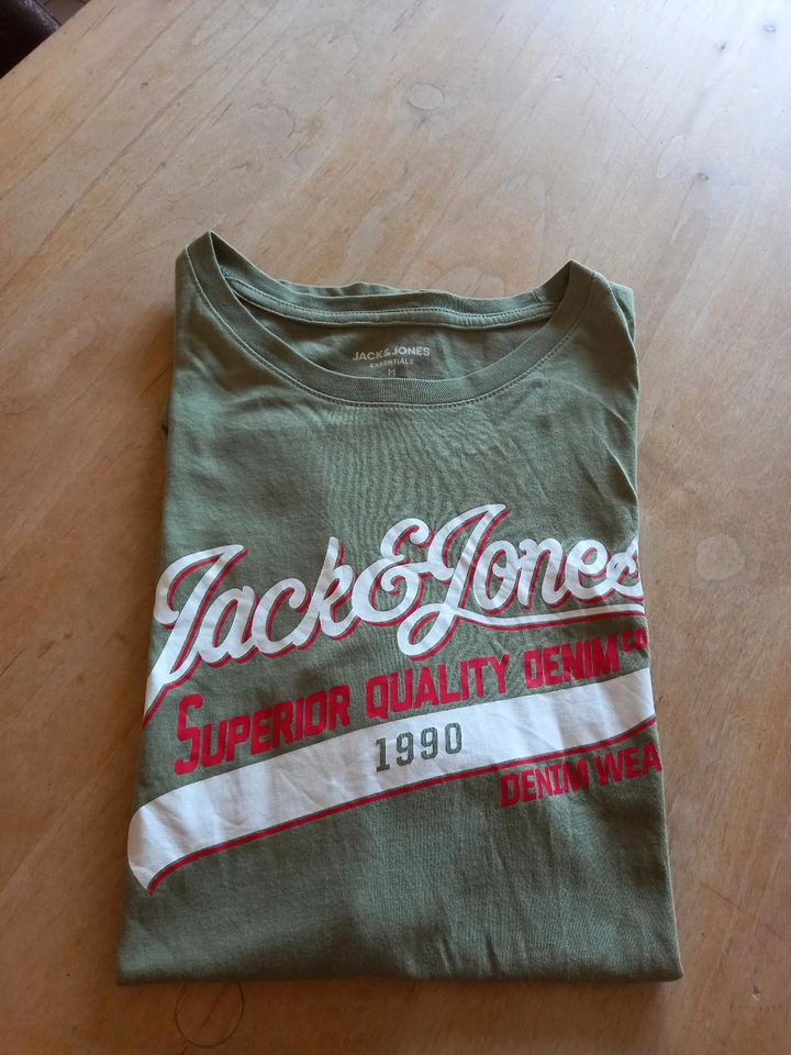 Jack & Jones T-shirt Gr M Farbe olive grün in Bornheim