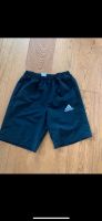 Shorts kurze Hose schwarz Adidas 164 Bayern - Berngau Vorschau