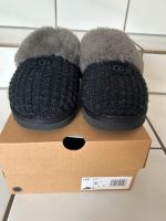 UGG „Cozy“ Hausschuhe Nordrhein-Westfalen - Erkrath Vorschau