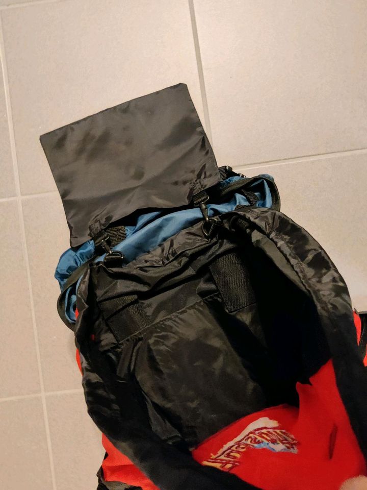 Zugspitz Traveler Rucksack, rot in Brühl