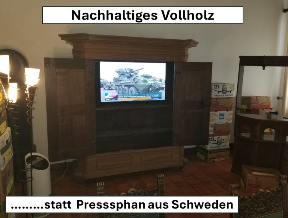 Barock TV Schrank mal anders / TV unsichtbar / Eiche Vollholz in Diez