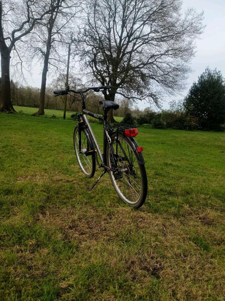 Herren Fahrrad 28" in Nordenholz