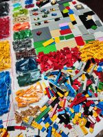 Lego Konvolut mit Platten Figuren viele Basicsteine usw Nordrhein-Westfalen - Düren Vorschau