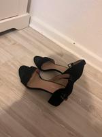 Schuhe mit niedrigen Absatz Niedersachsen - Oldenburg Vorschau