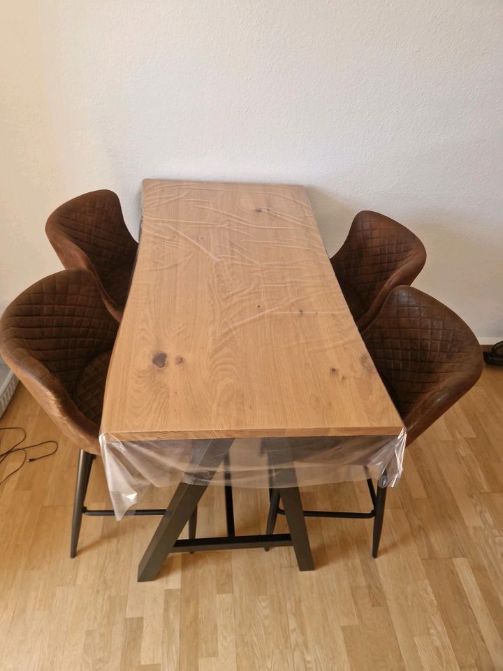 Esstisch Bartisch Tisch Eiche mit 4 x Hochstühle Barhocker in Frankenheim/Rhön