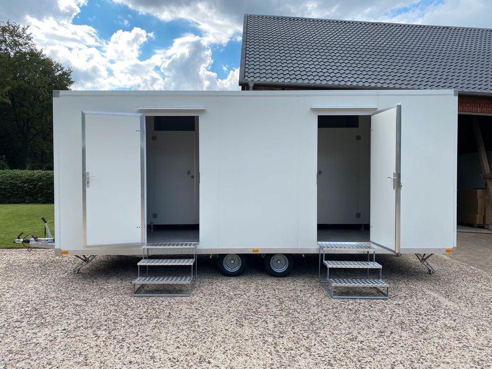 Großer Toilettenwagen WC-Anhänger Toilettenanhänger Klowagen Neu in Osterholz-Scharmbeck