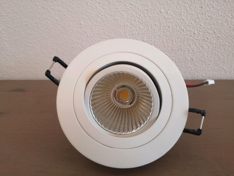 LED Spot Einbauspot 7cm 9,2 cm weiß schwenkbar in Hahnbach