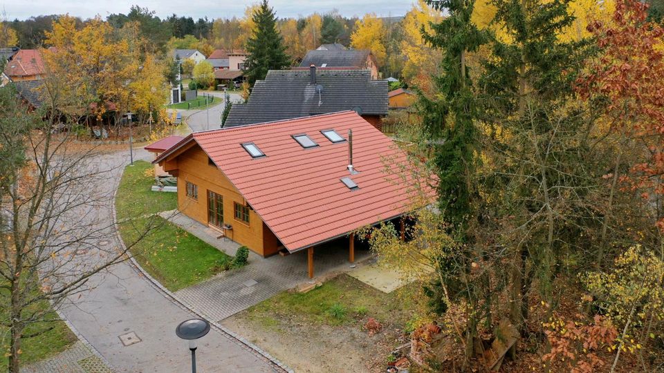 Ferienhaus am See Seehaus am Brückelsee  Holzhaus Chalet in Wackersdorf