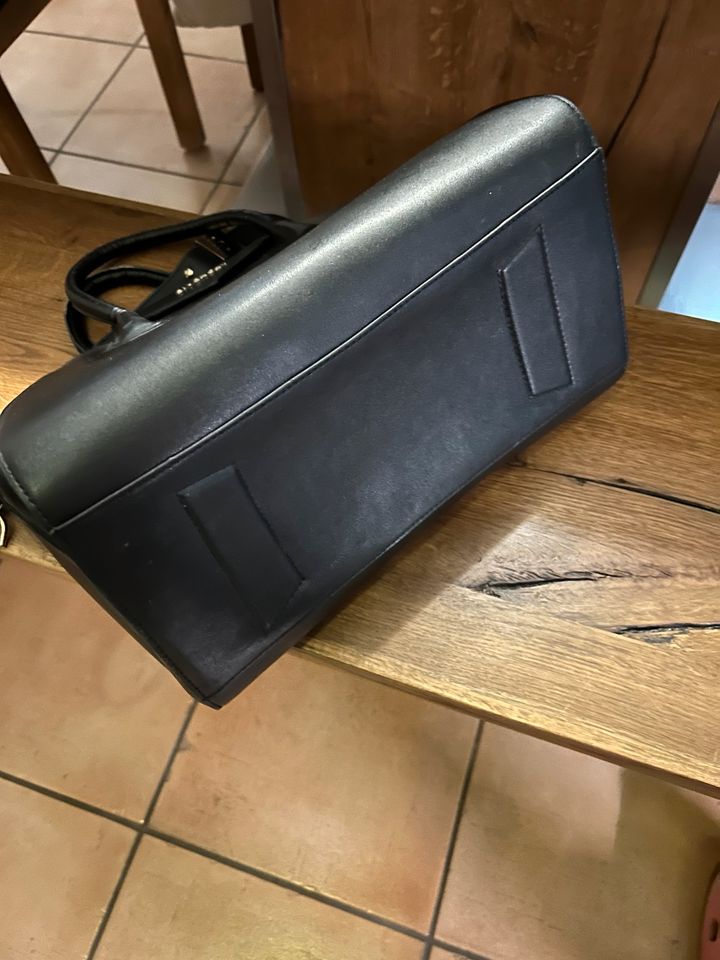 Vintage Givenchy Tasche 70er Jahre, schwarz, edel, Topzustand in Fürth