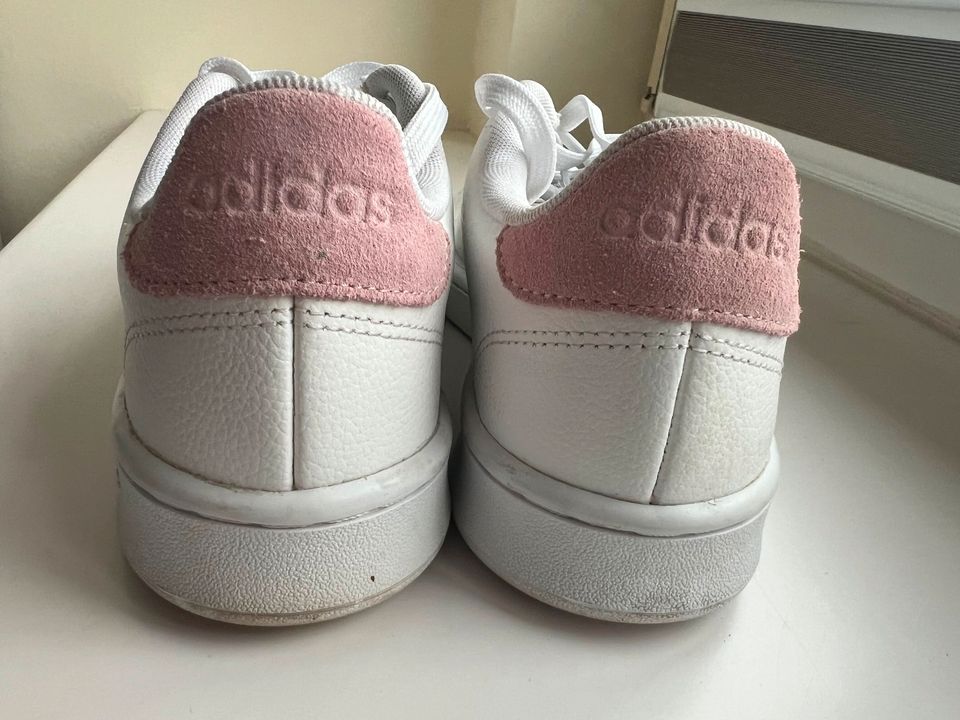 Adidas - Sneaker - Low Advantage - weiß/rosa - Gr. 40 - F36481 in Schenefeld