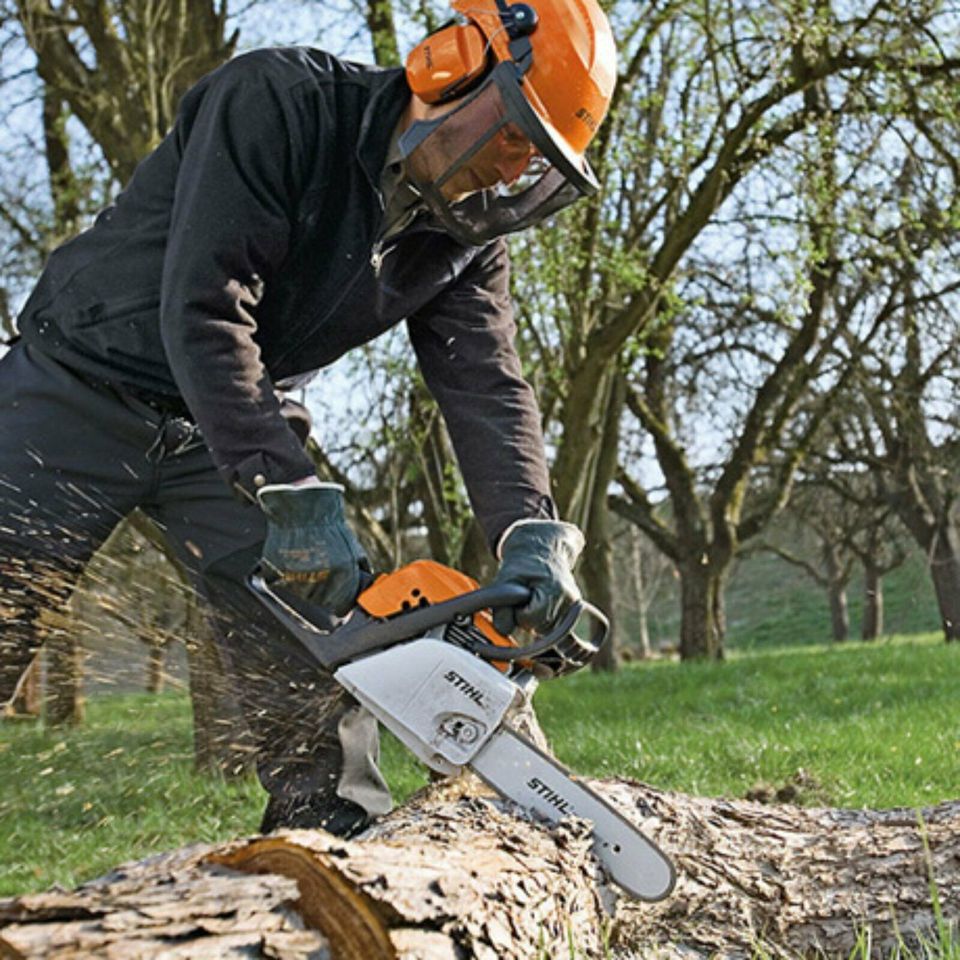 STIHL Motorsäge MS 211 - Schnittlänge 30 / 35 cm in Clausthal-Zellerfeld