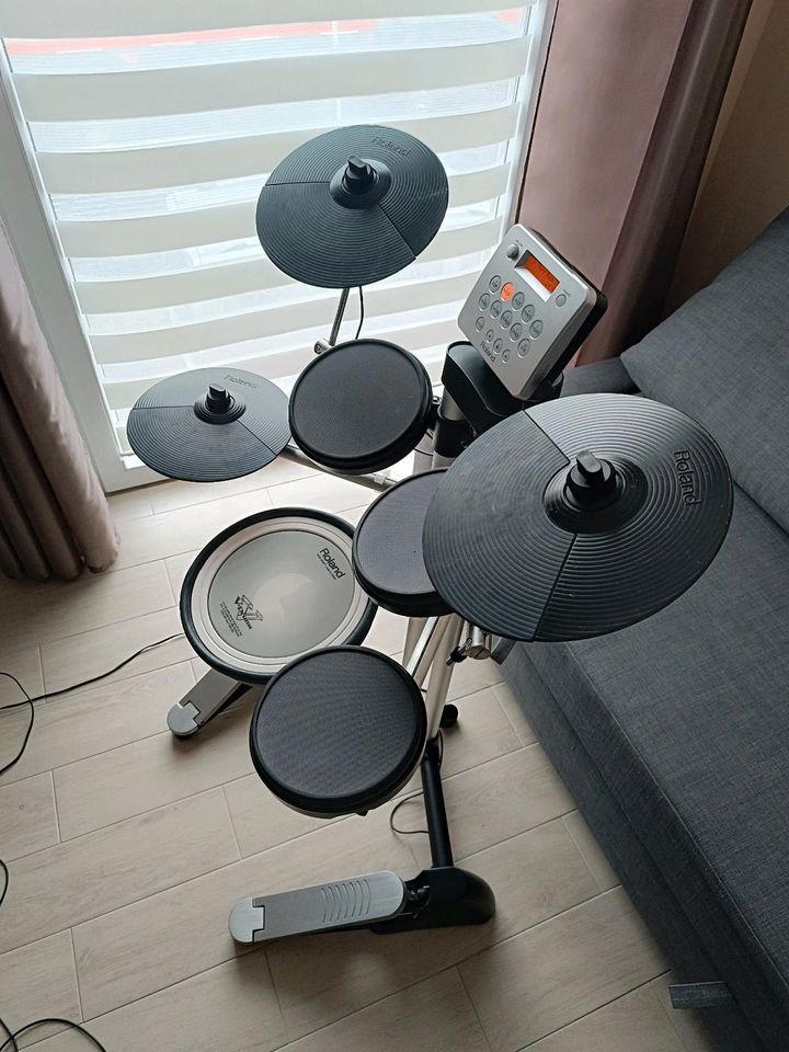 Roland HD-3 V-Drums in Ronnenberg