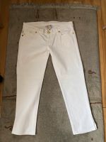 Victoria Beckham Rock &Republic Capri Jeans Größe 29 weiß München - Milbertshofen - Am Hart Vorschau