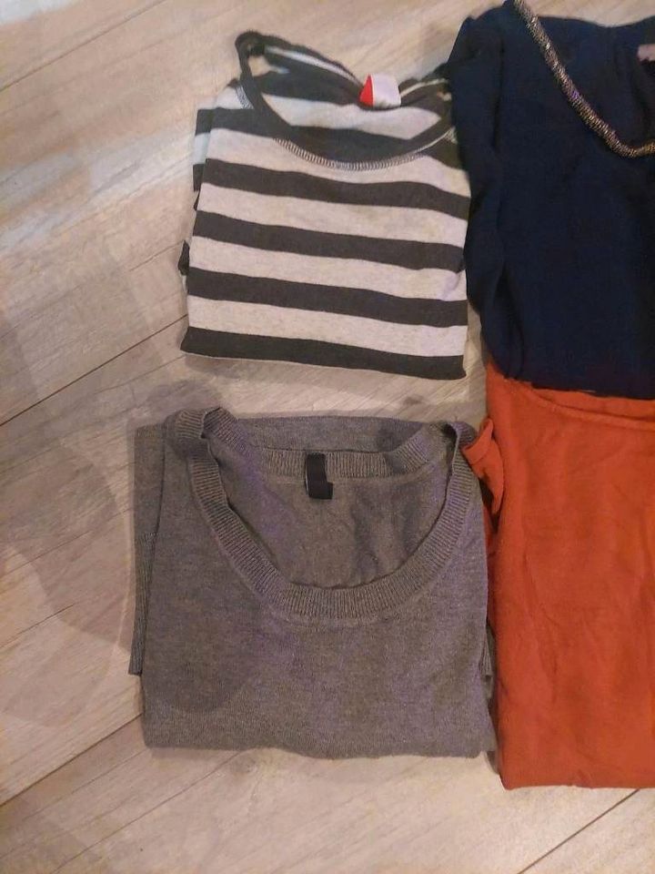 Damen Mädchen Kleiderpaket Gr. S QS, H&M, Vero Moda in Uder