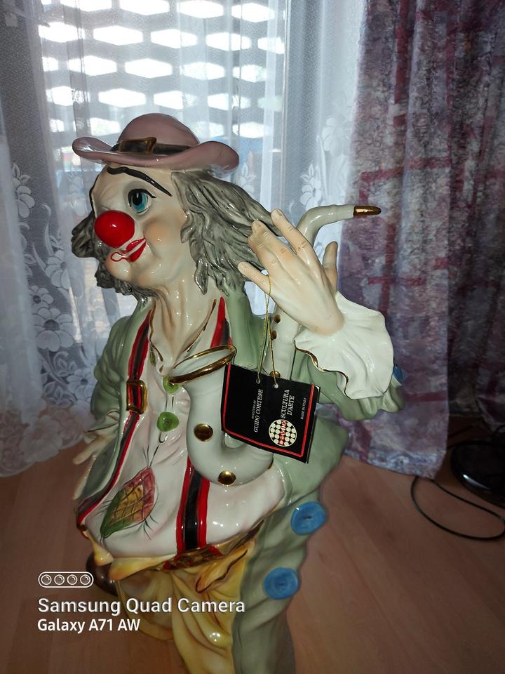 Clown aus Porzelan, Porzelanclown, Kunstwerk, Deko, Blickfang in Regensburg
