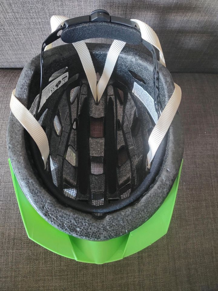 Fahrradhelm Uvex 52-57cm in Herborn