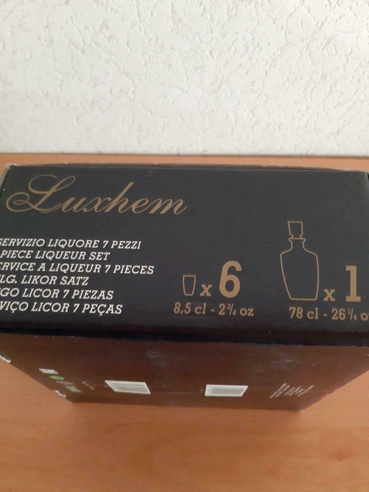 Liquer Gläser 6 St. mit Karaffe in Preußisch Oldendorf