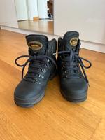 Meindl Wanderschuhe Kat. B Größe 39 blau grau Friedrichshain-Kreuzberg - Kreuzberg Vorschau