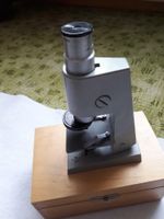 Mikroskop im Holzkasten Sachsen-Anhalt - Lutherstadt Wittenberg Vorschau