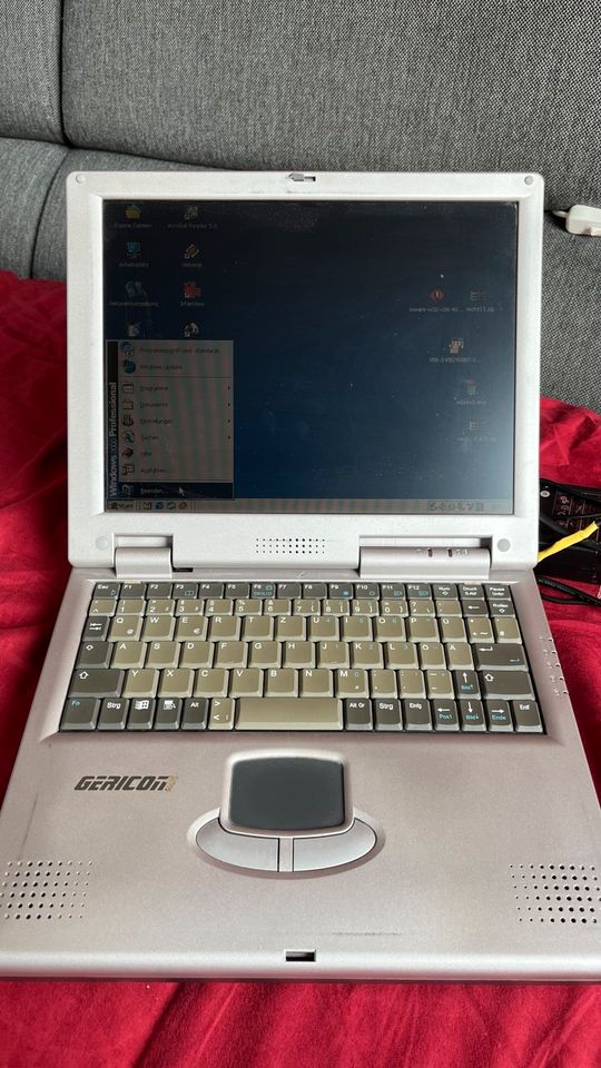 Gericom Overdose Polo Laptop, Vintage, getestet in Ludwigsfelde