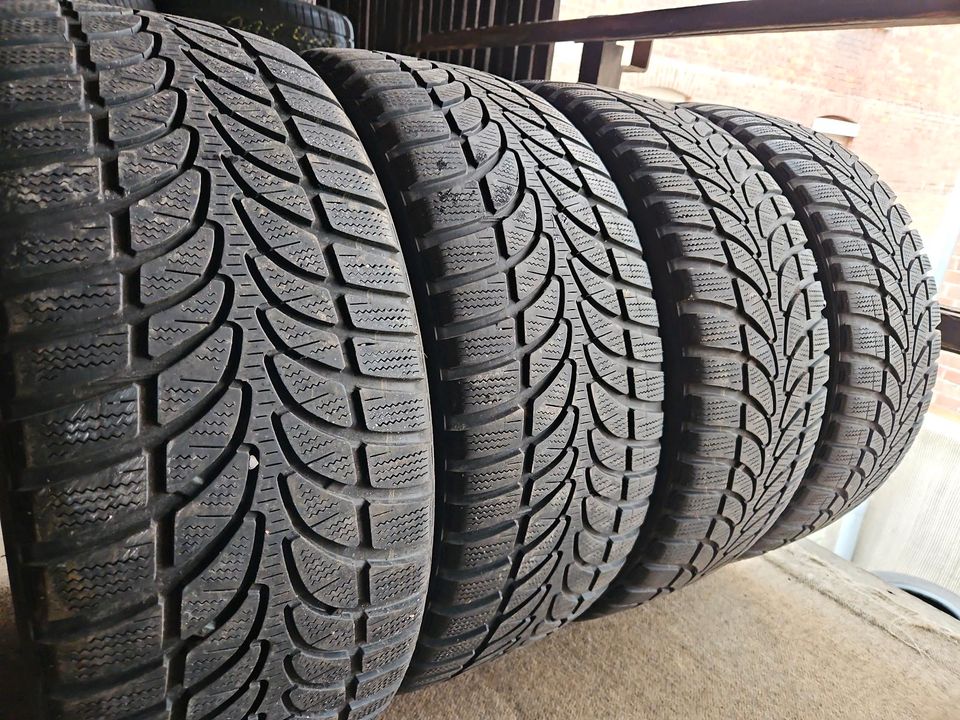 2x oder 4x 225 45 R18 95H Bridgestone Winterreifen in Stuttgart