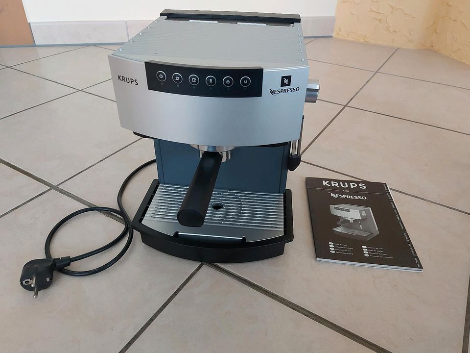 Krups Nespresso C 250 Kaffeemaschine Kapselmaschine - TOP in Hessen -  Weilmünster | Kaffeemaschine & Espressomaschine gebraucht kaufen | eBay  Kleinanzeigen ist jetzt Kleinanzeigen