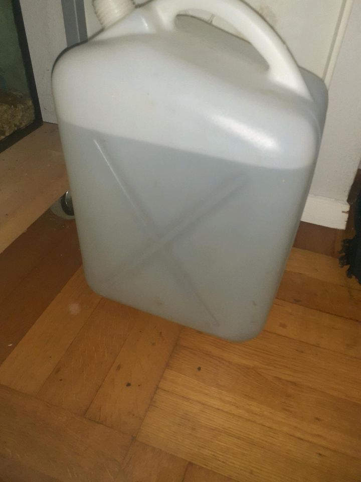 20L Destilliertes Wasser aus meiner Wärmepumpe in Baden
