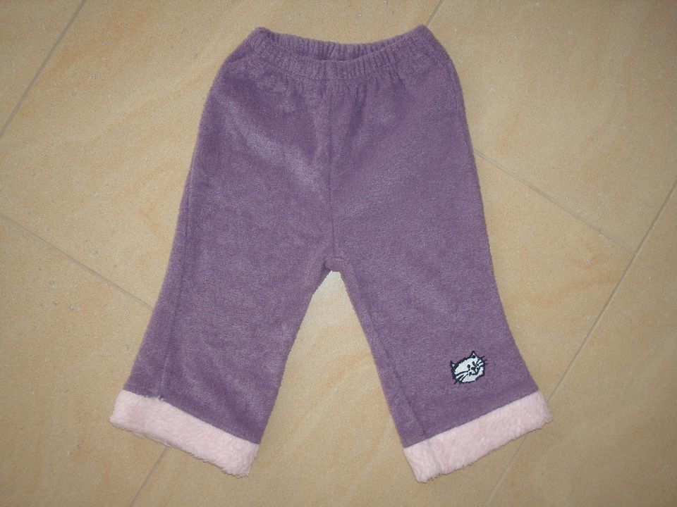 kuschelig warmes lila rosa Set Gr. 80 bestehend aus Pulli + Hose in Weinbergen