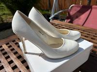 Brautschuhe, Pumps, weiß 39 STEPHAN Thüringen - Schleusingen Vorschau