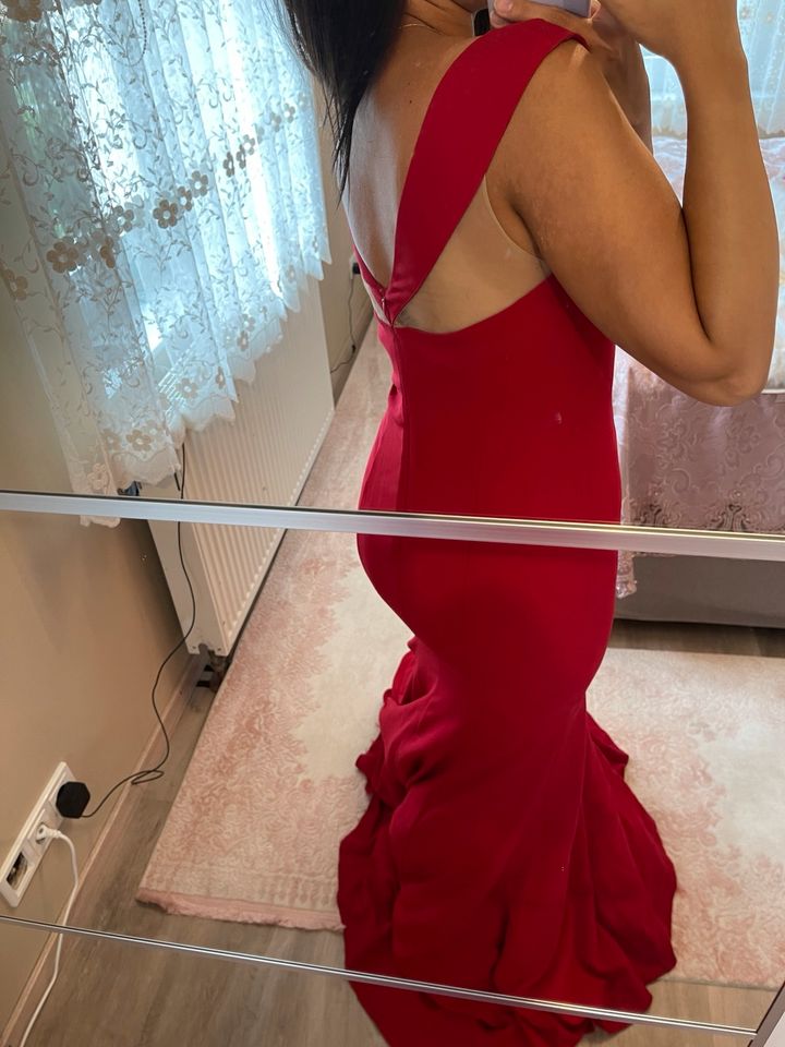 Rotes Kleid / Abendkleid / Abiye in Diez