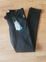 Neue EDC Jeans Skinny fit schwarz 31/34 Niedersachsen - Melle Vorschau
