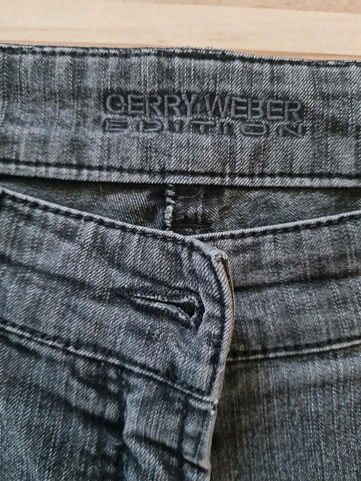 Damen Jeans gr.42 von Gerry Weber in Niedenstein