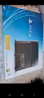 Playstation 4 Ps4 500gb + 1 Controller schwarz First Edition Baden-Württemberg - Pfullingen Vorschau