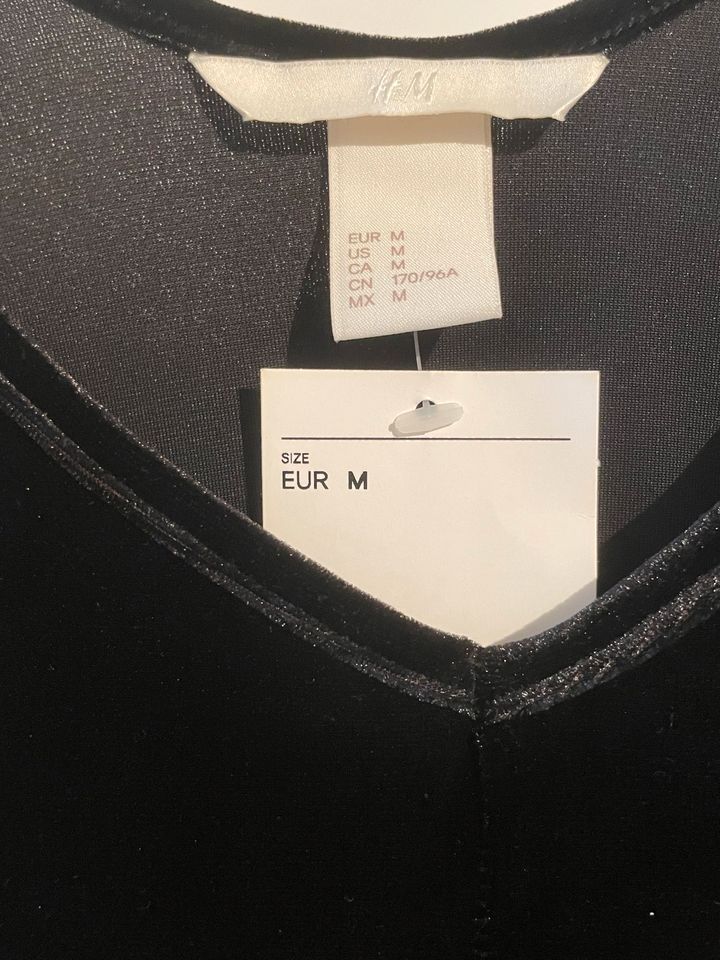 Schickes Kleid schwarz H+M neu mit Etikett in Gronau (Westfalen)