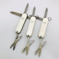 SET 3x Victorinox Classic SD WHITE Swiss Army knife USED (308_VIC Sachsen - Zittau Vorschau