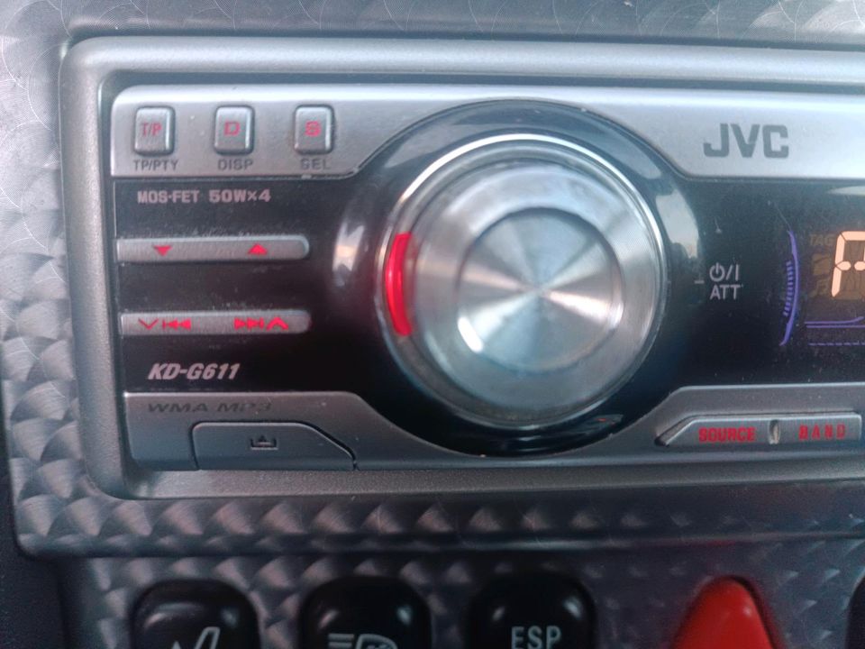 Universal Autoradio JVC KD-G611 CD-Player WMA RDS MP3 Tuner AUX in Moers