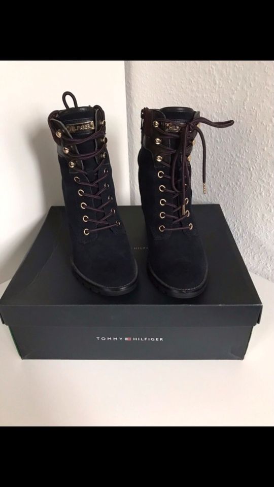 Tommy Hilfiger Stiefel Neu & OVP gr. 39 in Neunkirchen Siegerland