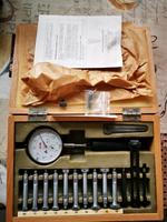 DDR VEB SUHL Bohrungs-Innenfein Messgerät 10-19mm Käfer 0,01 Uhr Baden-Württemberg - Aalen Vorschau